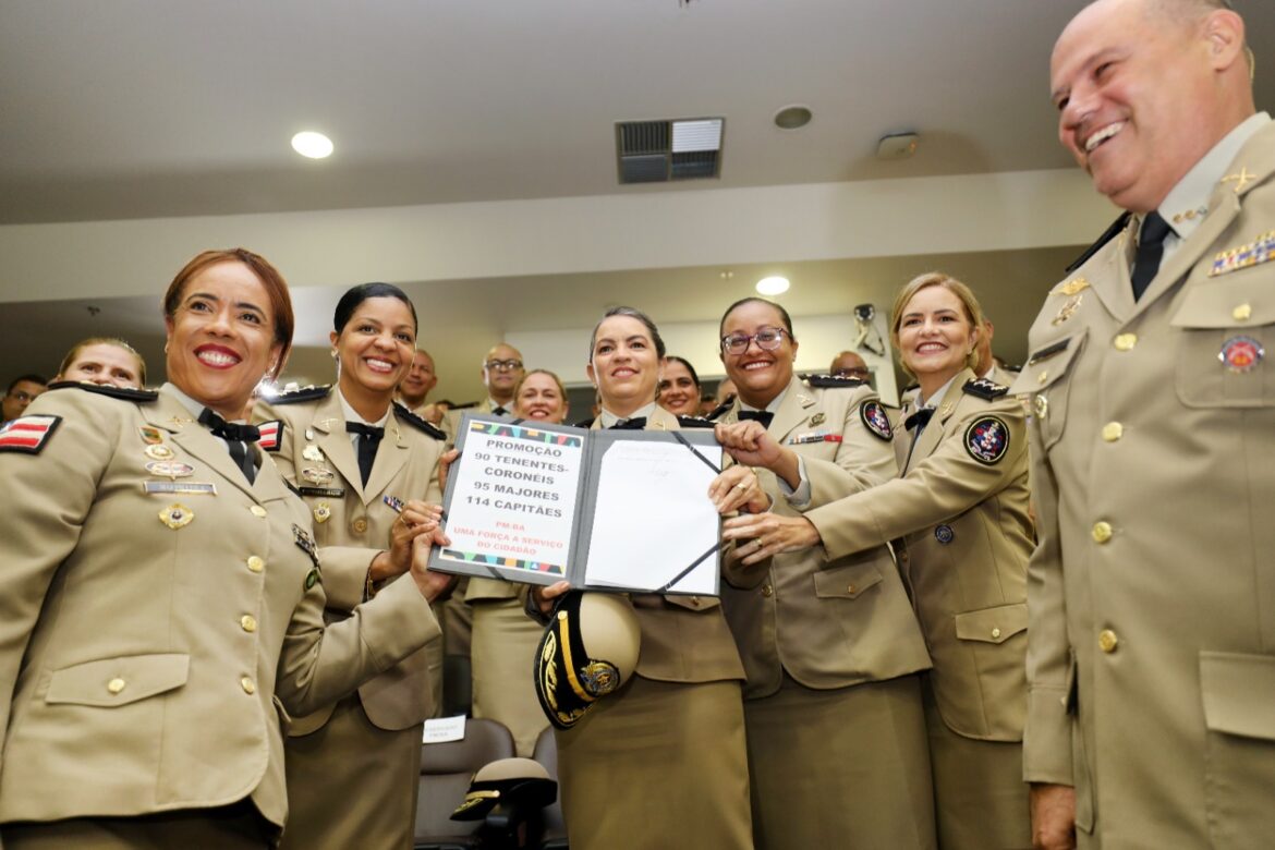 Sanção da lei que cria novos comandos regionais e cargos para a Polícia Militar da Bahia. Foto Wuiga RubiniGOVBA