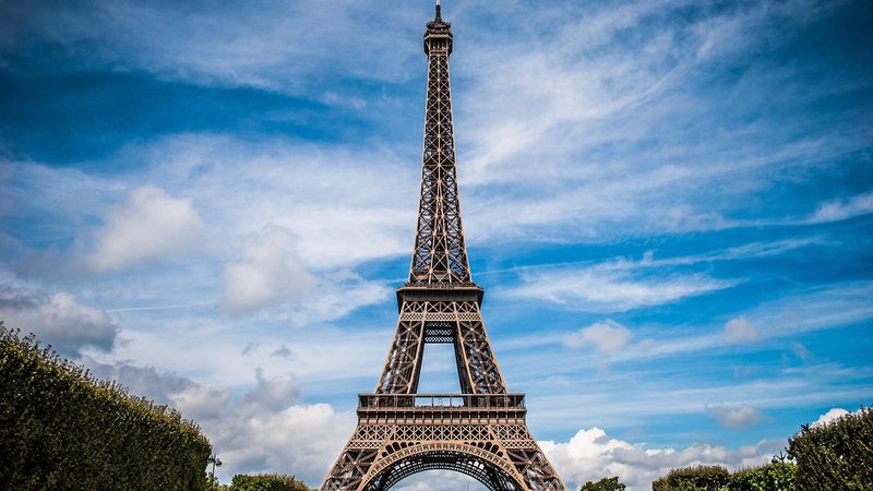 Eiffel-Tower – Paris-France